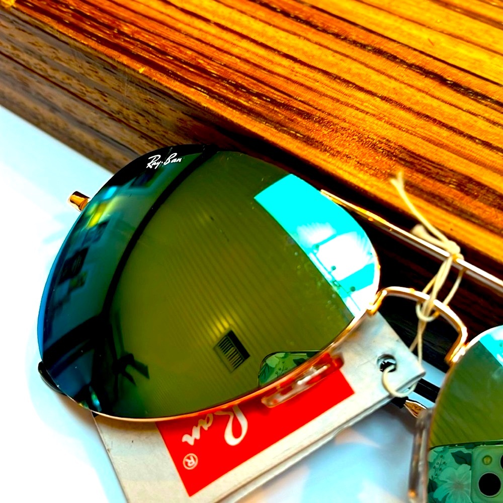 COPY - Ray-Ban Aviator Blue Mirror: NEW- Tags - Picture 7 of 8
